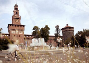 primavera milano lombardia 350x250 - METEO DIDATTICA: l’IRIDESCENZA. Una specie di arcobaleno nel cielo