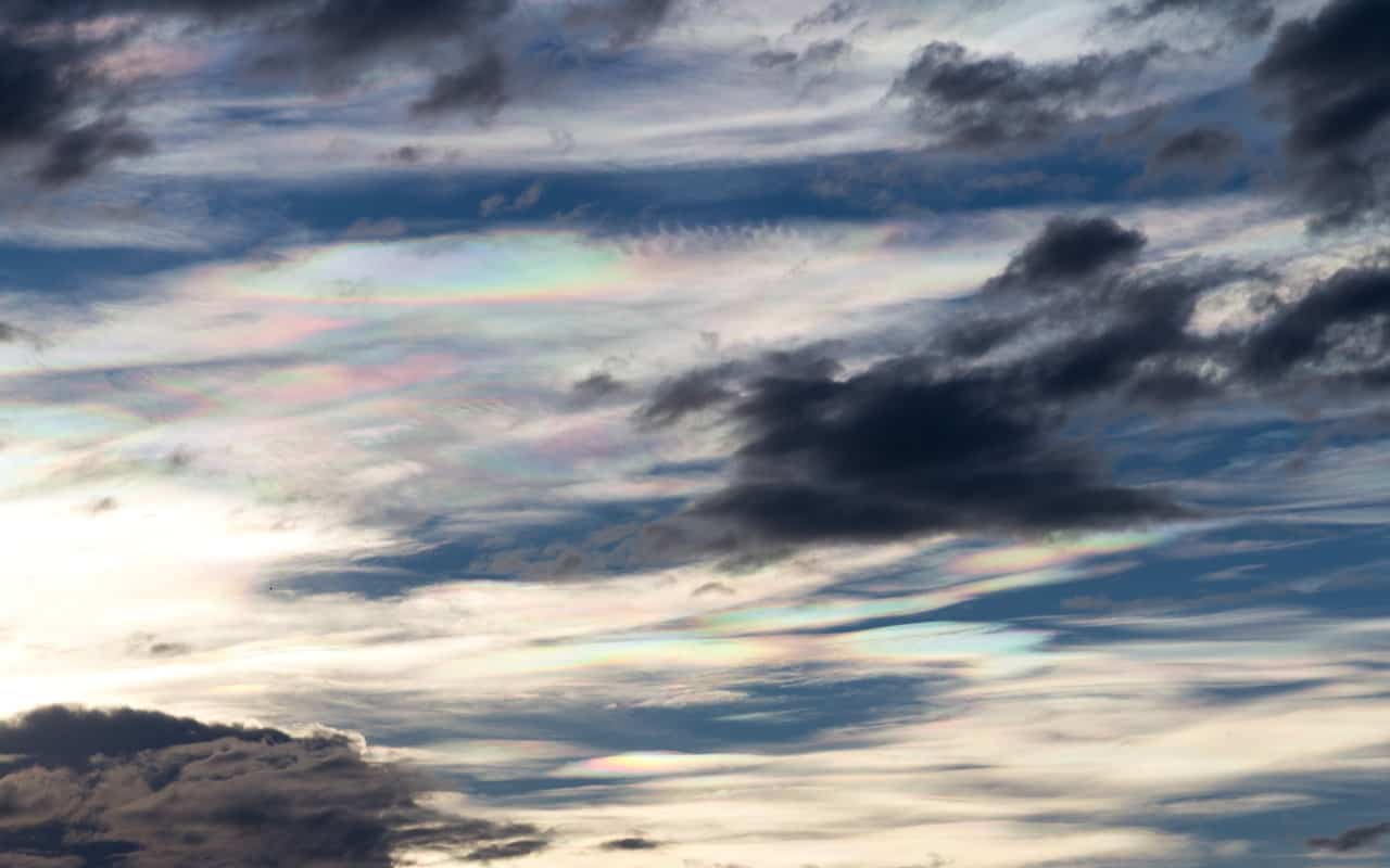 iridescenza - METEO DIDATTICA: l’IRIDESCENZA. Una specie di arcobaleno nel cielo