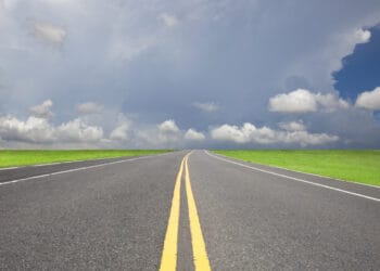 squall line2 350x250 - METEO DIDATTICA: l’IRIDESCENZA. Una specie di arcobaleno nel cielo