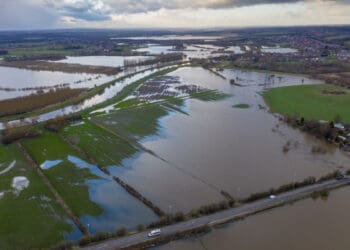 alluvione 350x250 - METEO DIDATTICA: il FAVONIO, o FOHN. Un classico VENTO LOMBARDO