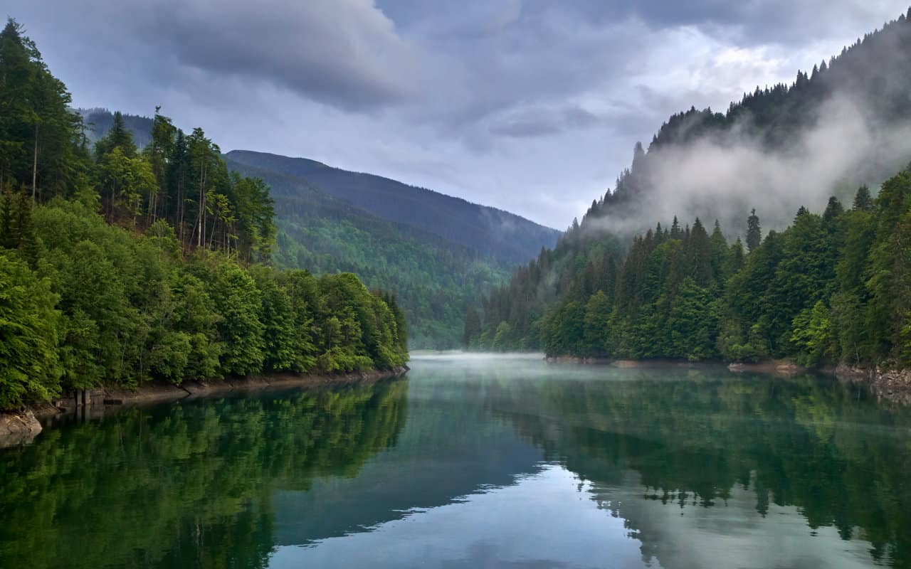 pioggia lago - METEO: l’altissima PIOVOSITA’ della ZONA LAGHI