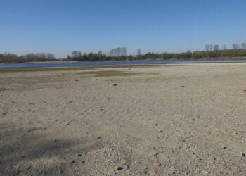 siccita lombardia po 350x250 - Meteo LOMBARDIA, alta pressione, ma viene lo smog in pianura