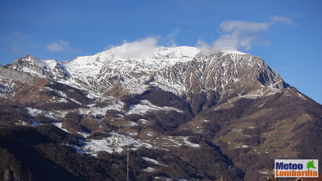 meteo lombardia2 1 - Lombardia, neve che soffre per la carenza di nevicate. Ma si scia