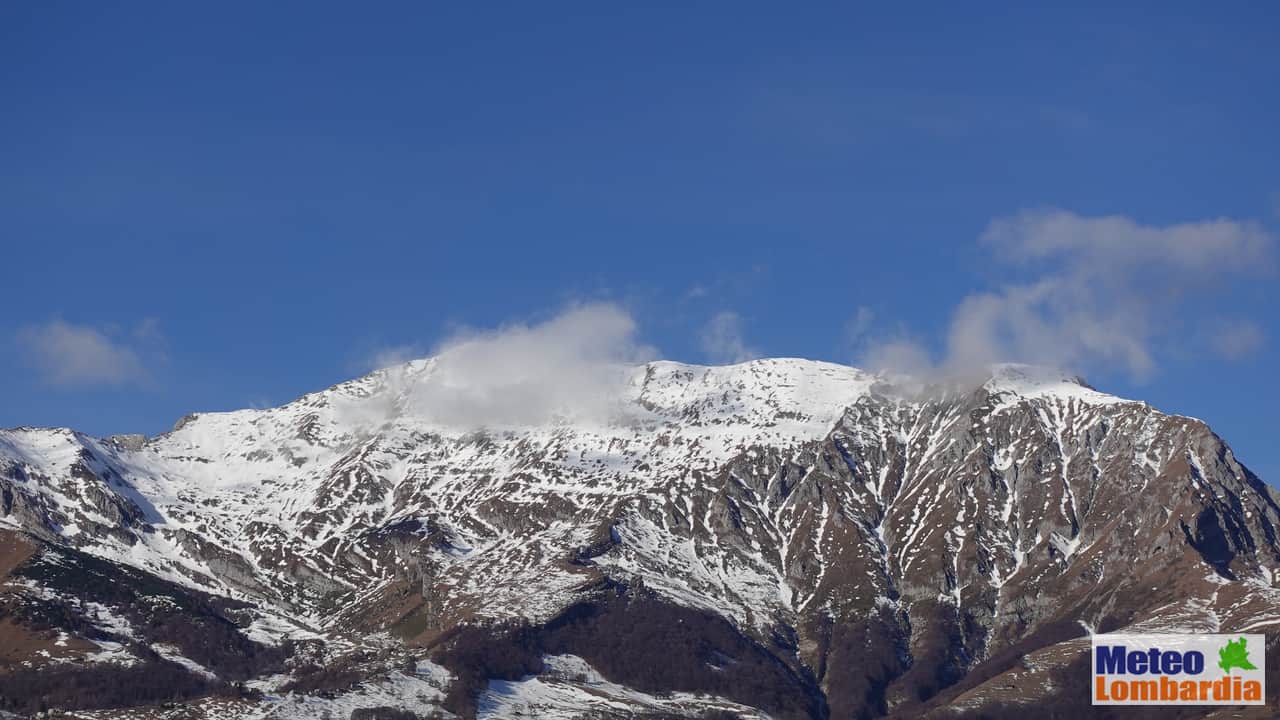 meteo lombardia6 1 - Lombardia, neve che soffre per la carenza di nevicate. Ma si scia