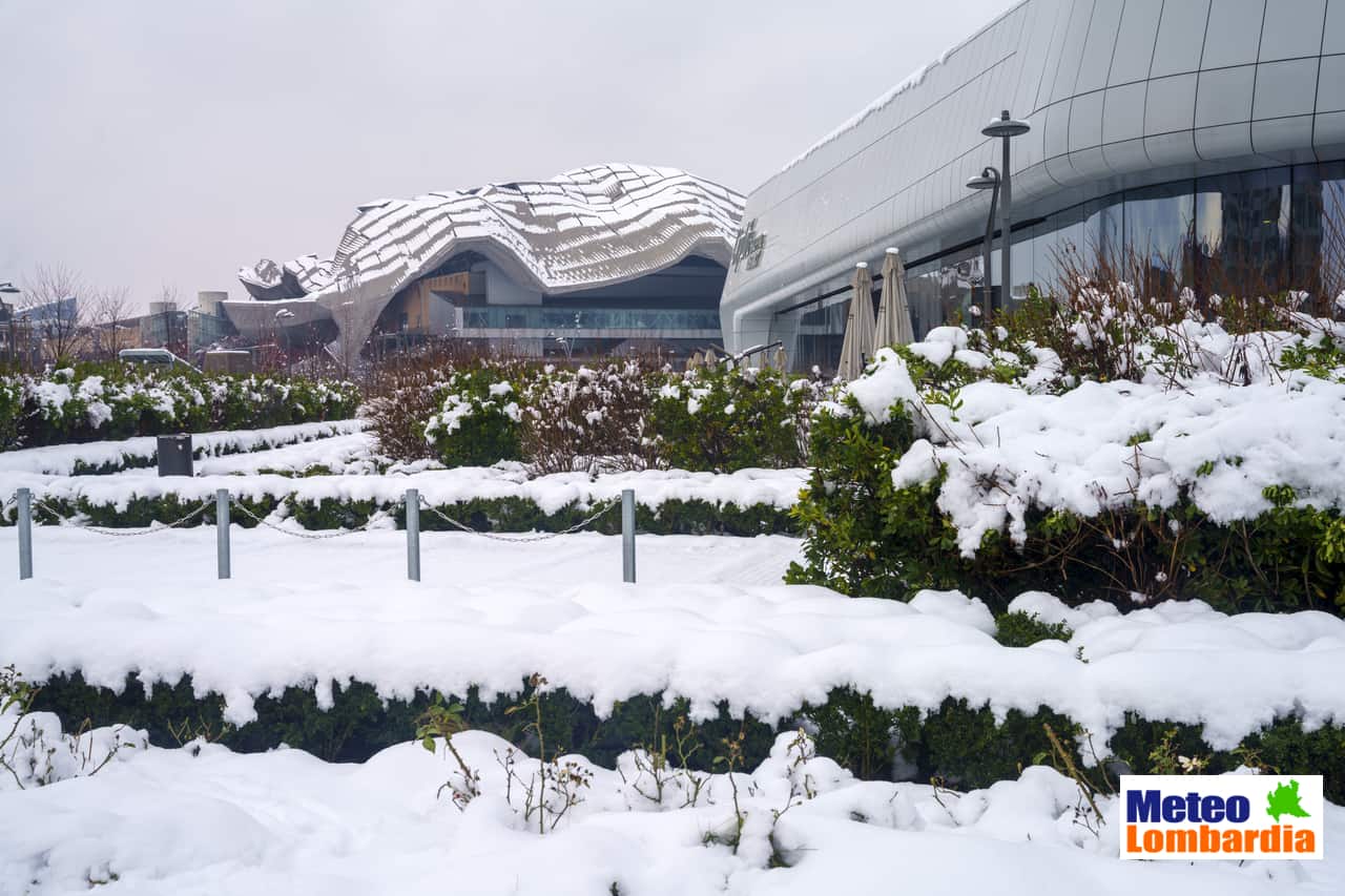 neve a milano8 - Meteo LOMBARDIA, e la neve a Milano