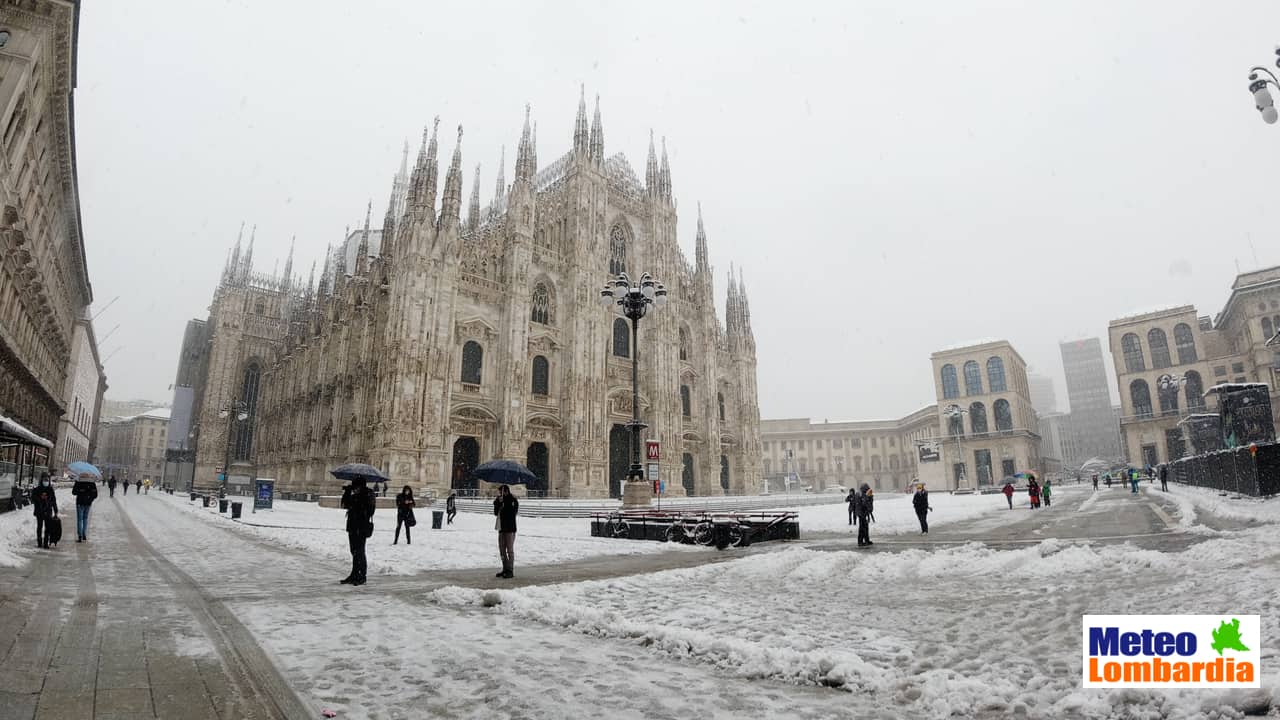 neve a milano9 - Meteo LOMBARDIA, e la neve a Milano